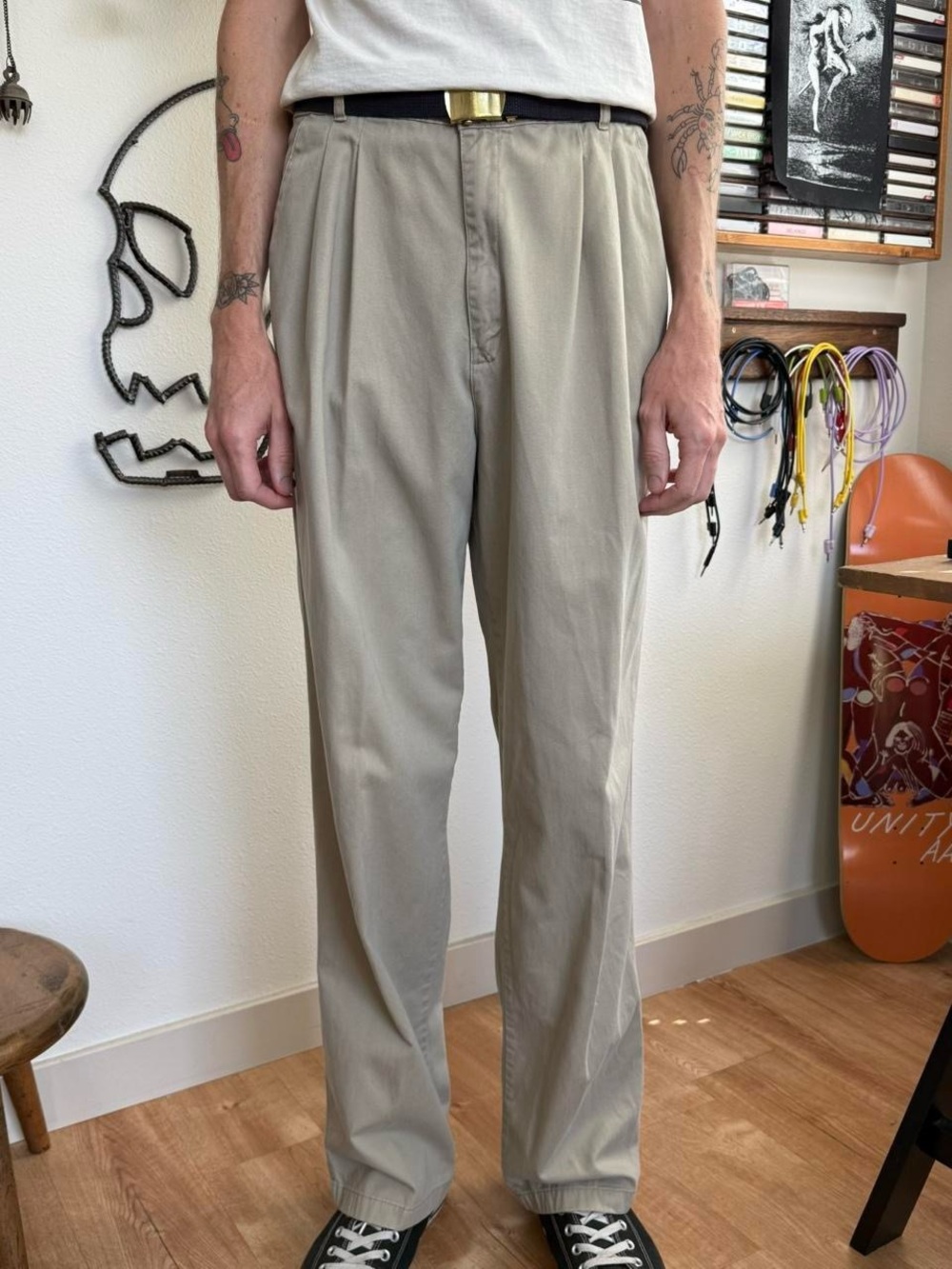 Vintage 90s Beige High Waisted Pleated Trousers ~ 34 x 32